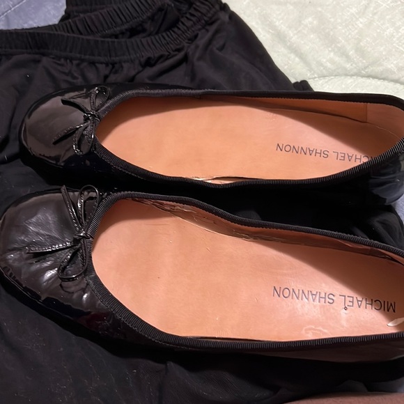 Michael Shannon Shoes - Women flats